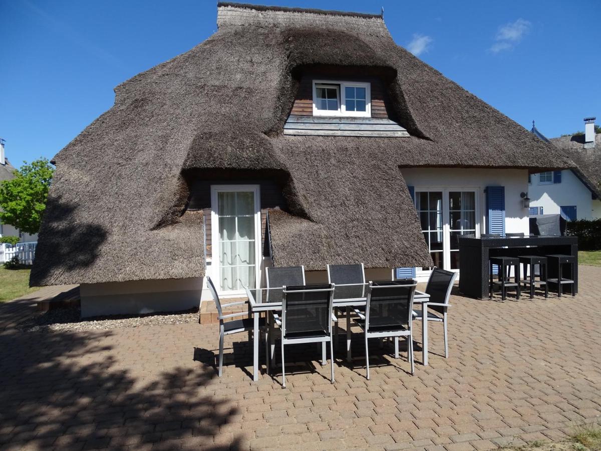 Reetdachhaus Direkt Am Meer Fuer 6 Personen!! Karlshagen Exterior photo