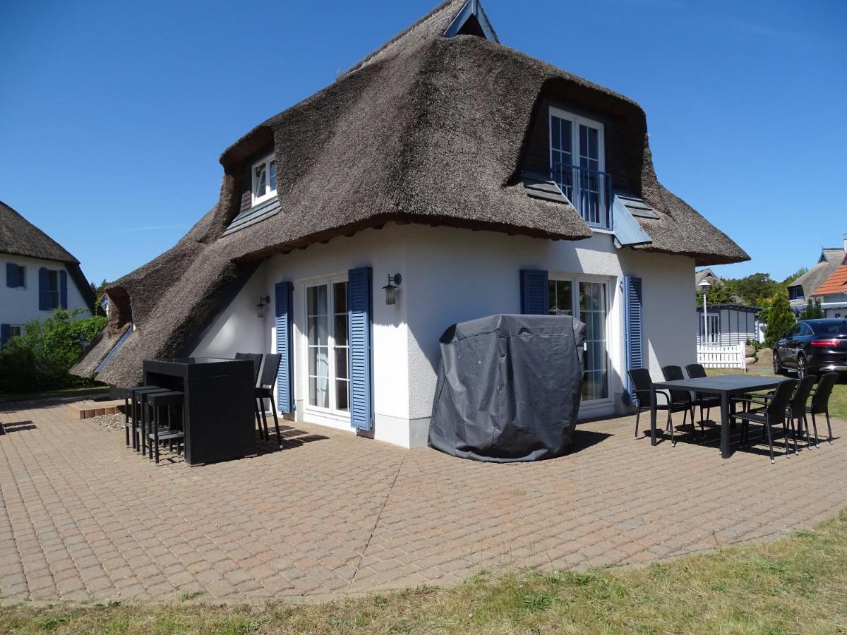 Reetdachhaus Direkt Am Meer Fuer 6 Personen!! Karlshagen Exterior photo