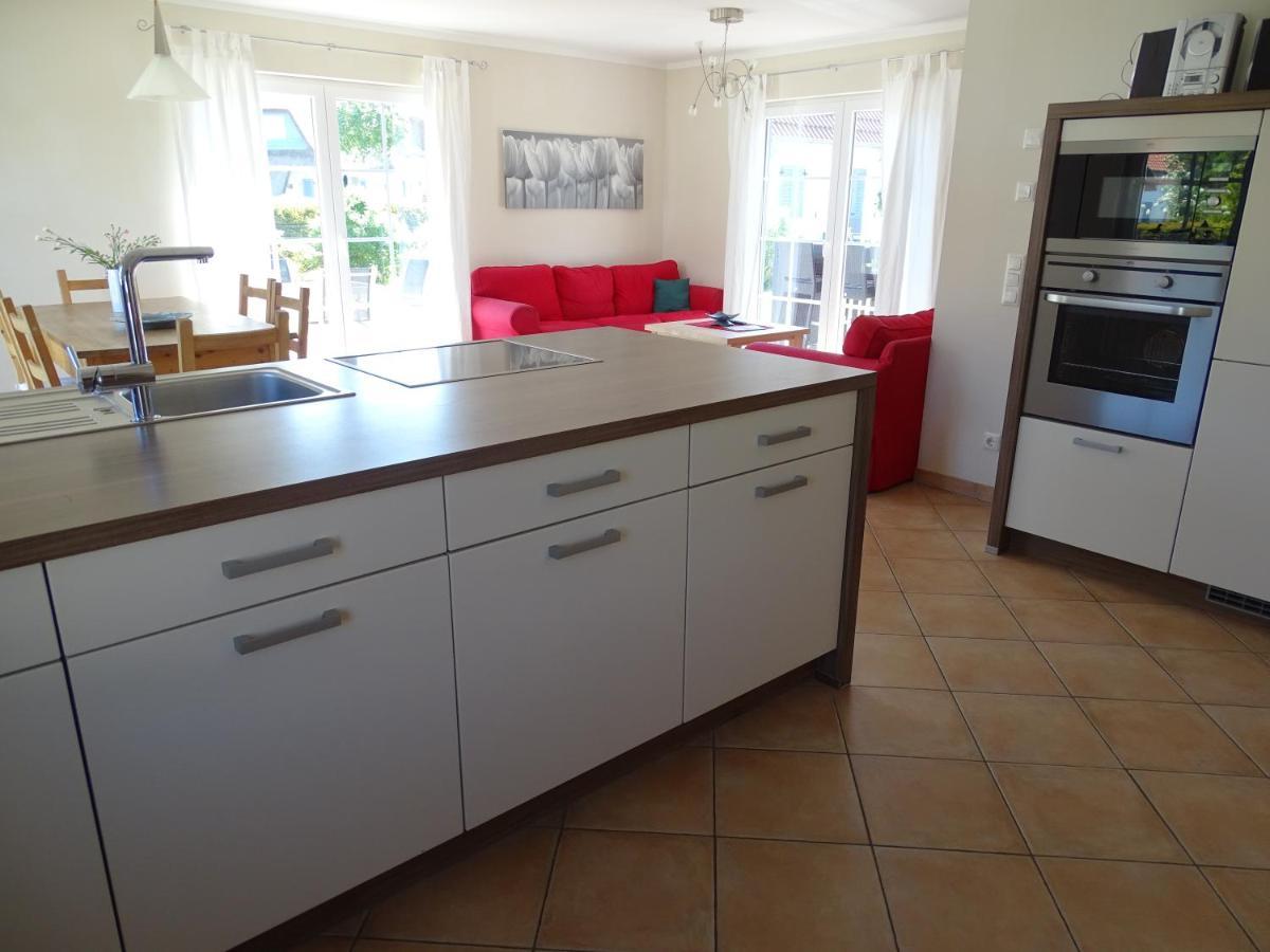 Reetdachhaus Direkt Am Meer Fuer 6 Personen!! Karlshagen Exterior photo