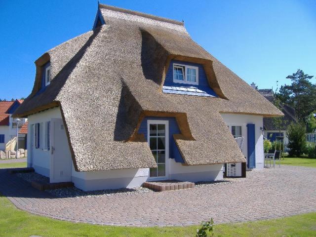 Reetdachhaus Direkt Am Meer Fuer 6 Personen!! Karlshagen Exterior photo